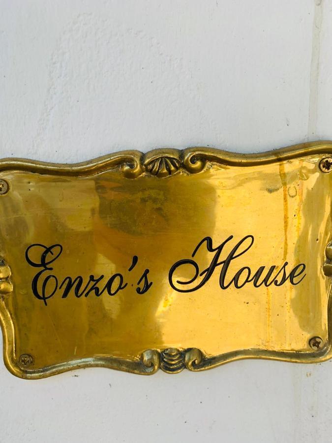 Отель Enzo'S House Лукка Экстерьер фото